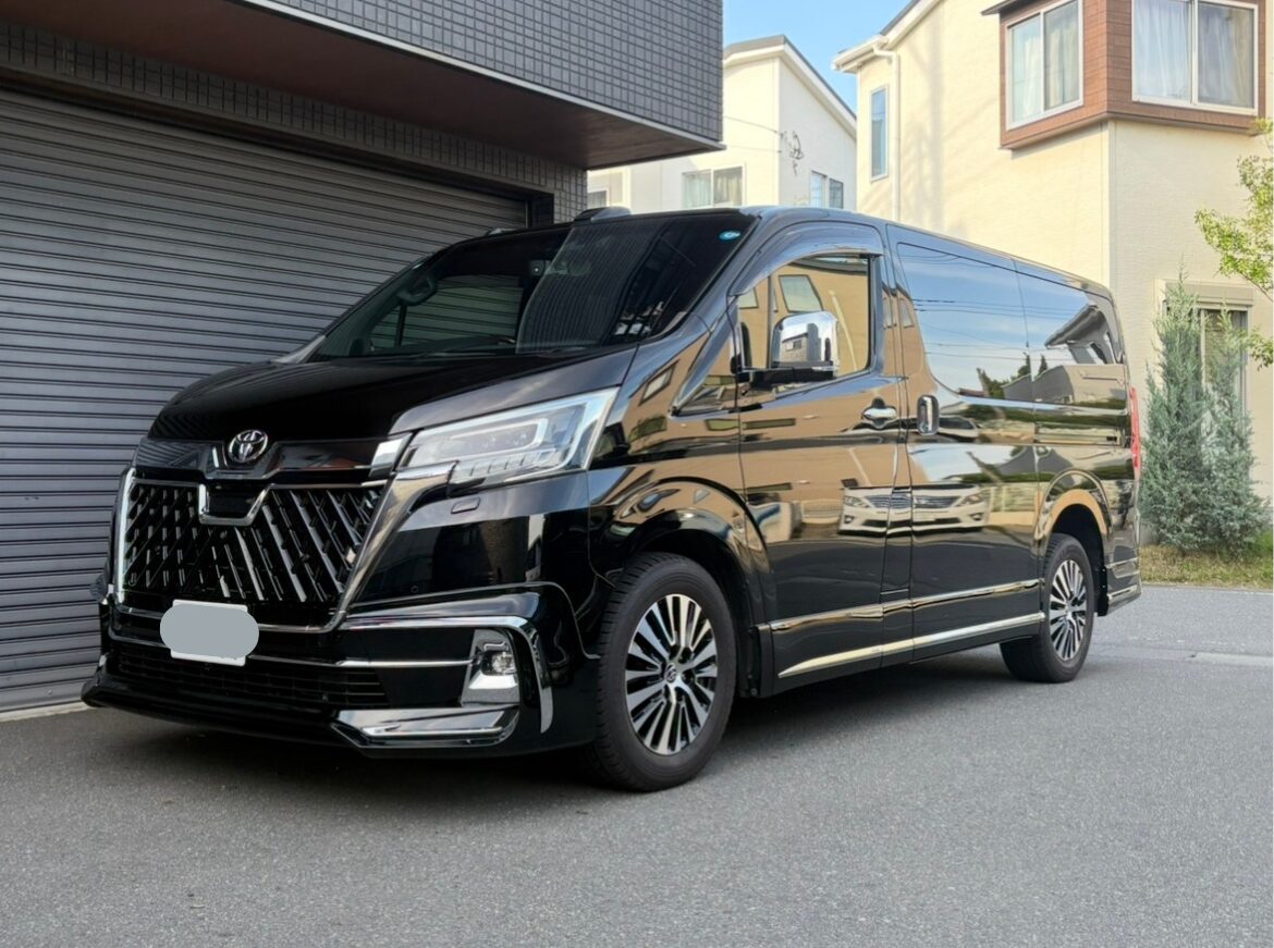 トヨタ グランエース 2023年式